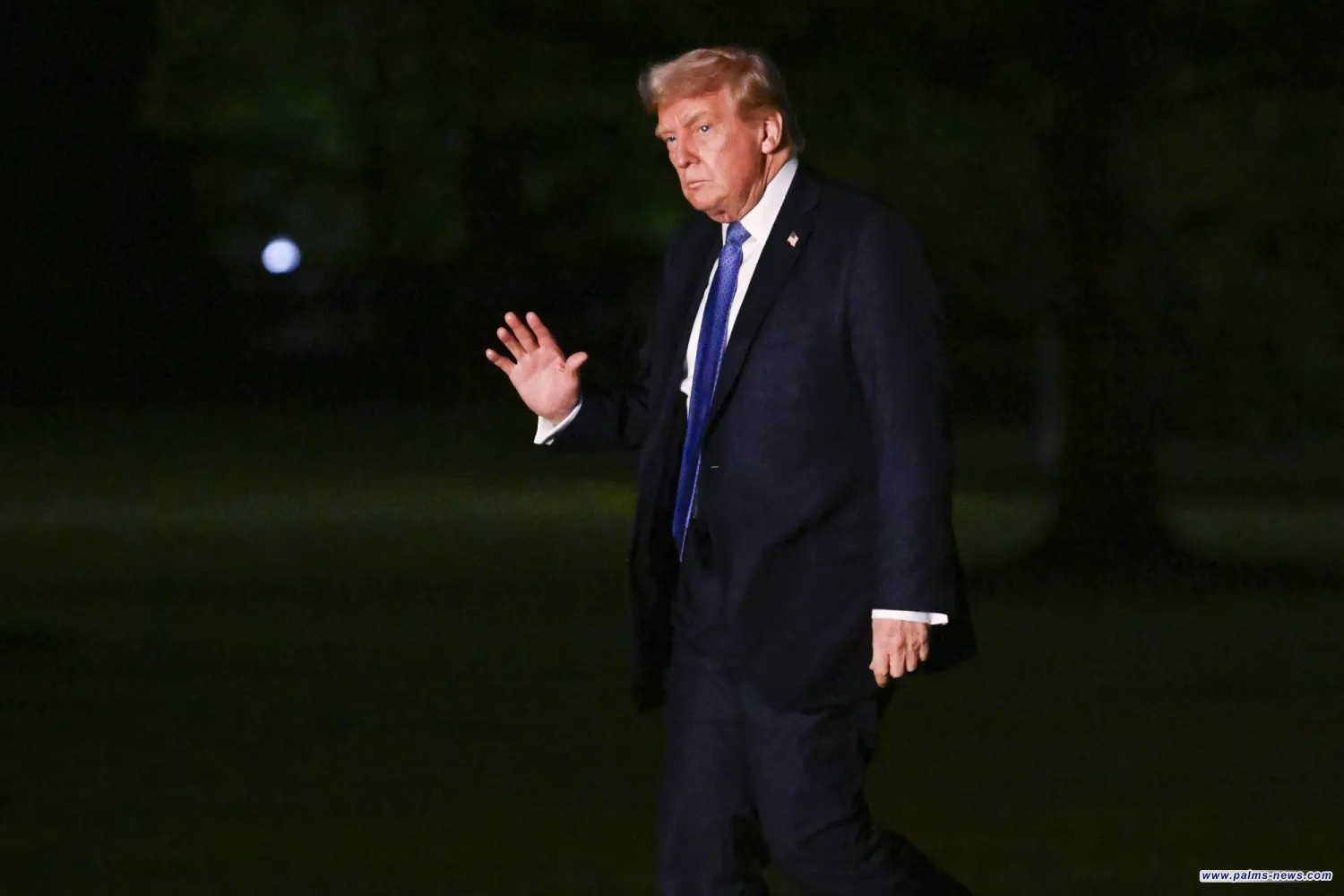 ترمب «لم يمنع» إسرائيل من مهاجمة إيران... و«منفتح» على لقاء خامنئي